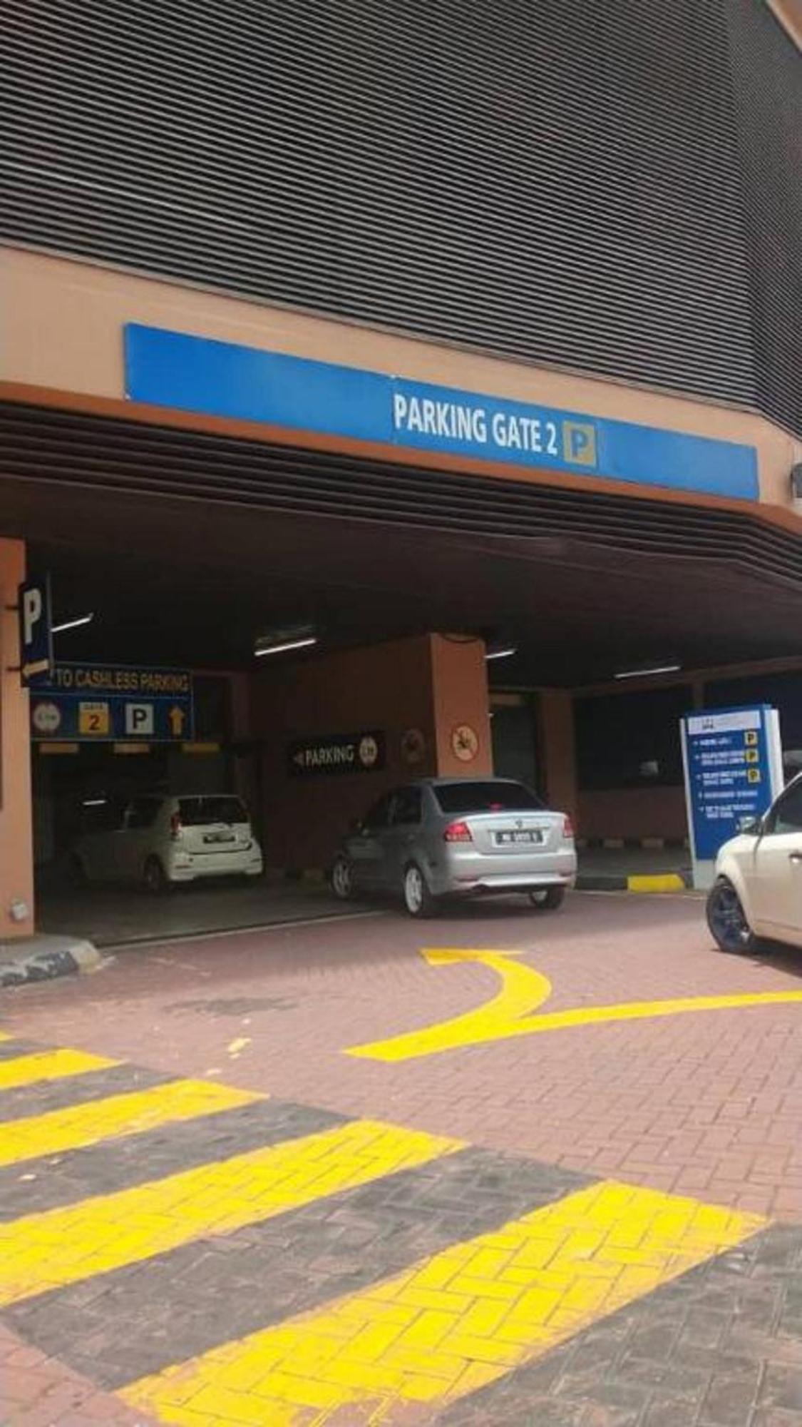 Pangsapuri Famous Service Times Square Kl Kuala Lumpur