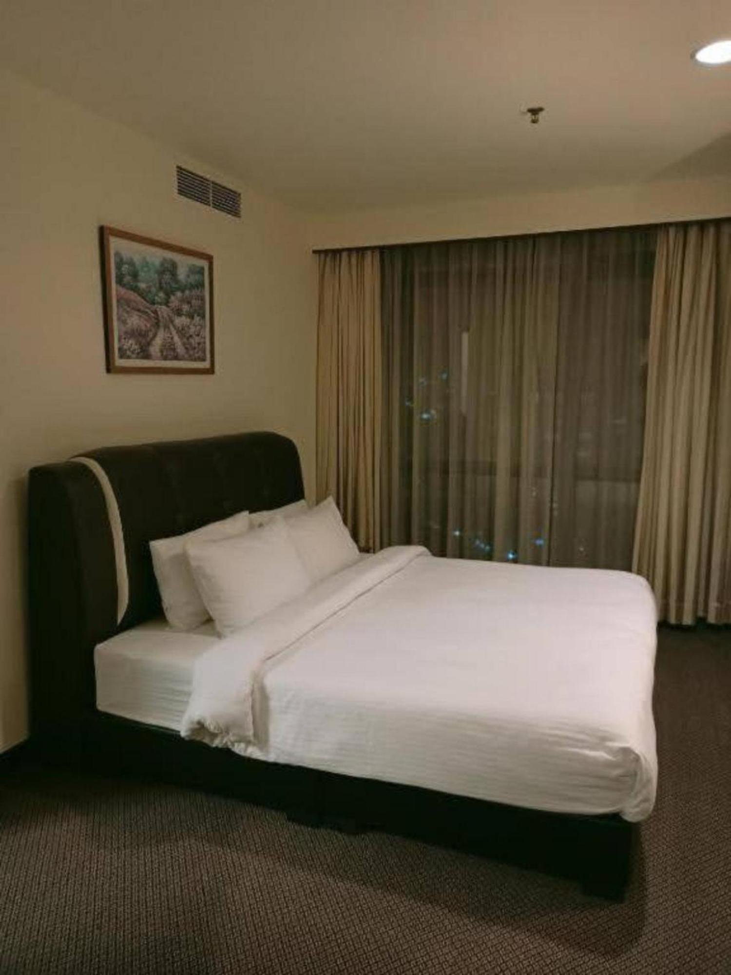 Famous Service Times Square Kl Kuala Lumpur
