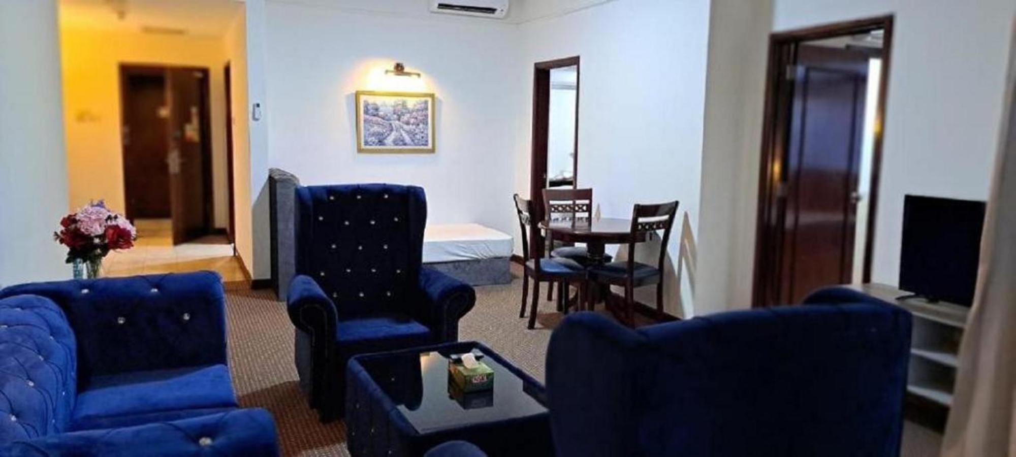 Apartment Famous Service Times Square Kl *